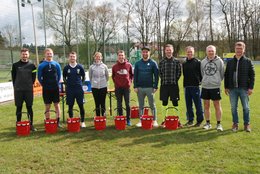 Teilnehmer der Laufchallenge beim Gruppenfoto